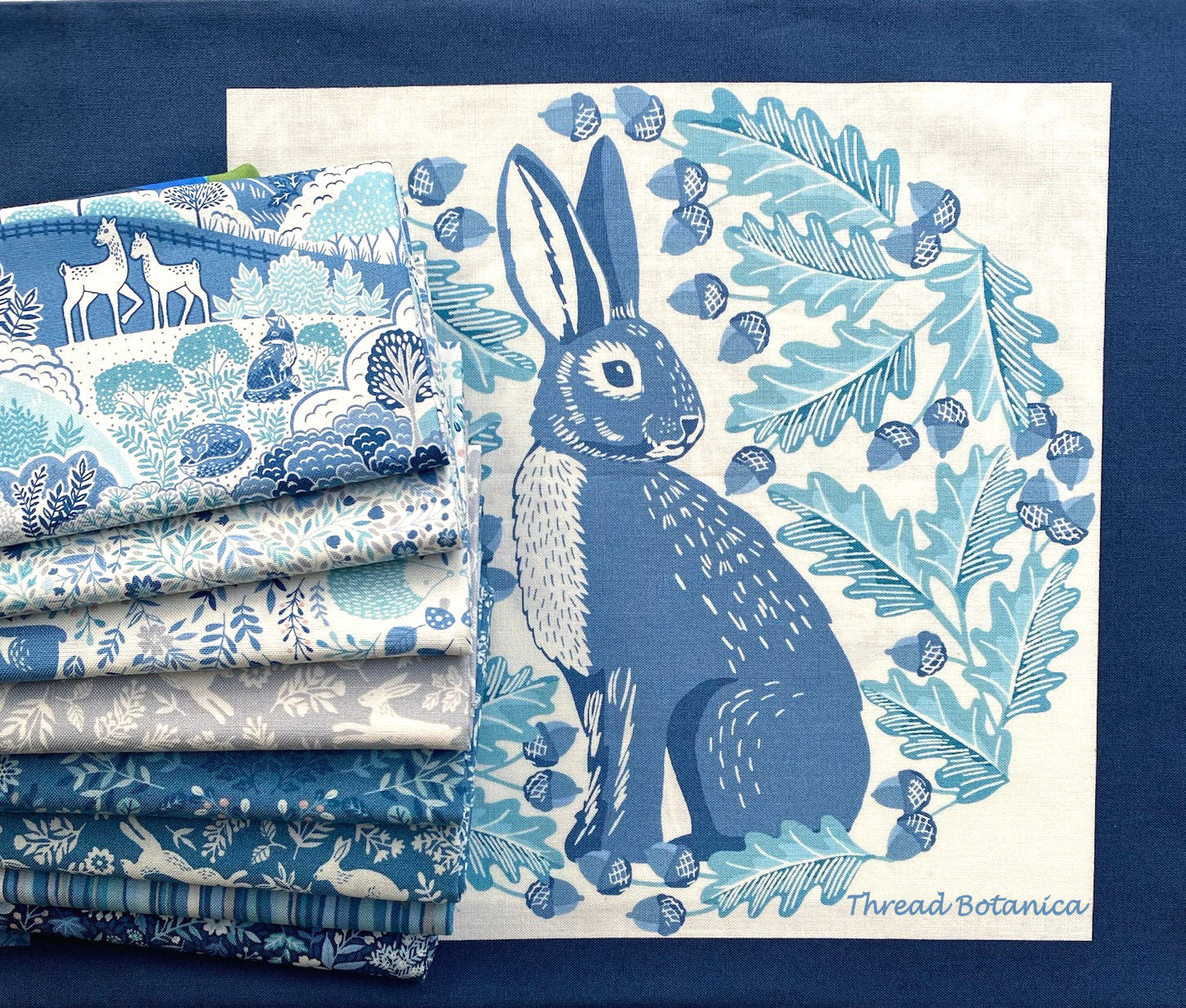 Makower UK  - Foxwood - Fabric Bundle & Panel in Blue